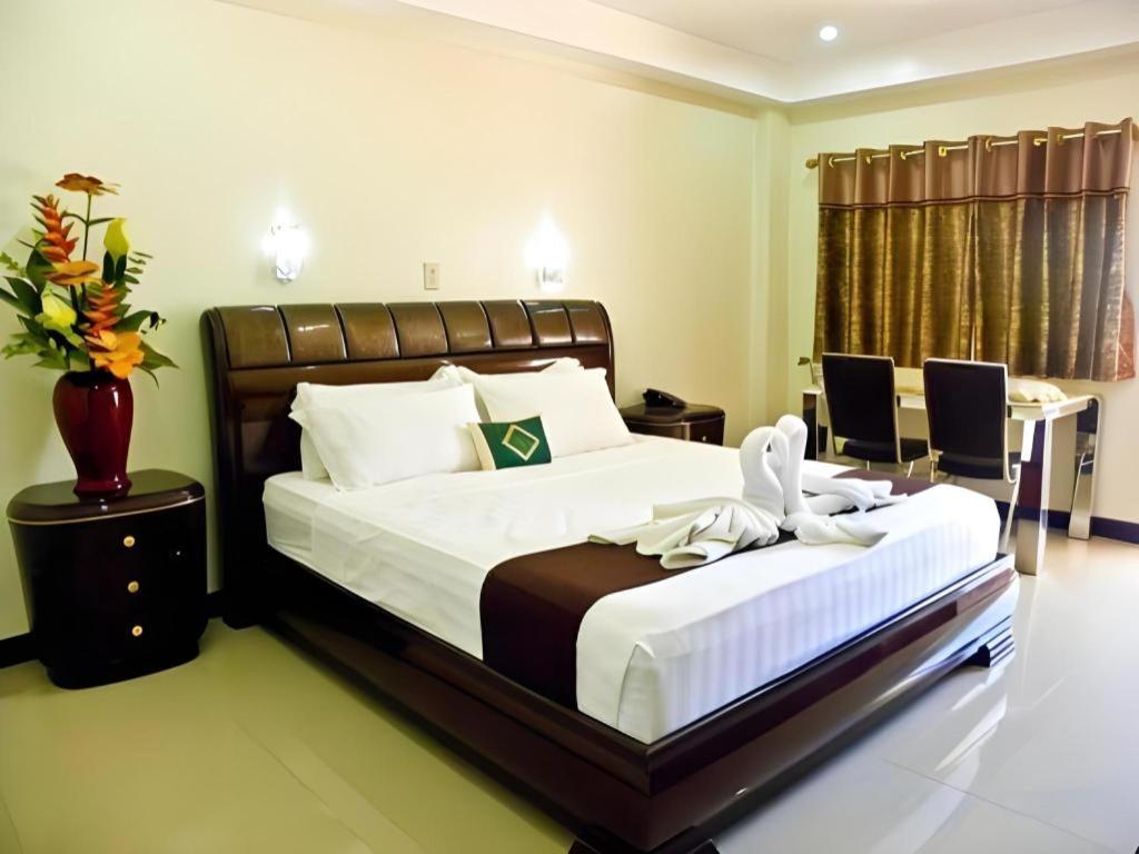 The Premiere Business Hotel Kalibo Exterior photo