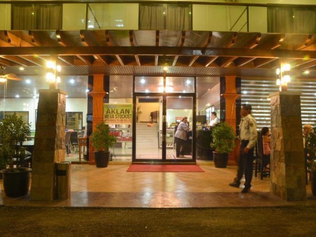 The Premiere Business Hotel Kalibo Exterior photo